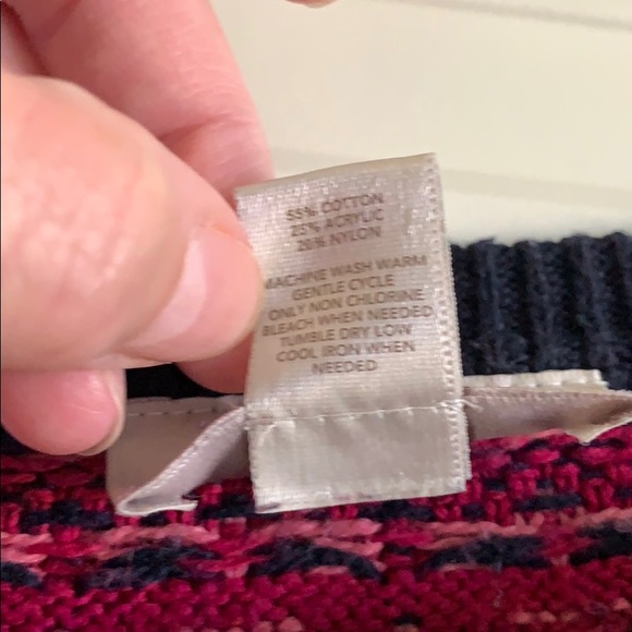 Women’s Sweater - Picture 3 of 3